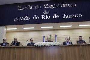 A indicação de Divaldo Pereira Franco para a condecoração partiu dos desembargadores Ricardo Rodrigues Cardozo, Carlos José Martins Gomes e Marco Aurélio Bezerra de Melo,que também compuseram a mesa, junto com o desembargador Marcelo Castro Anátocles da Silva Ferreira